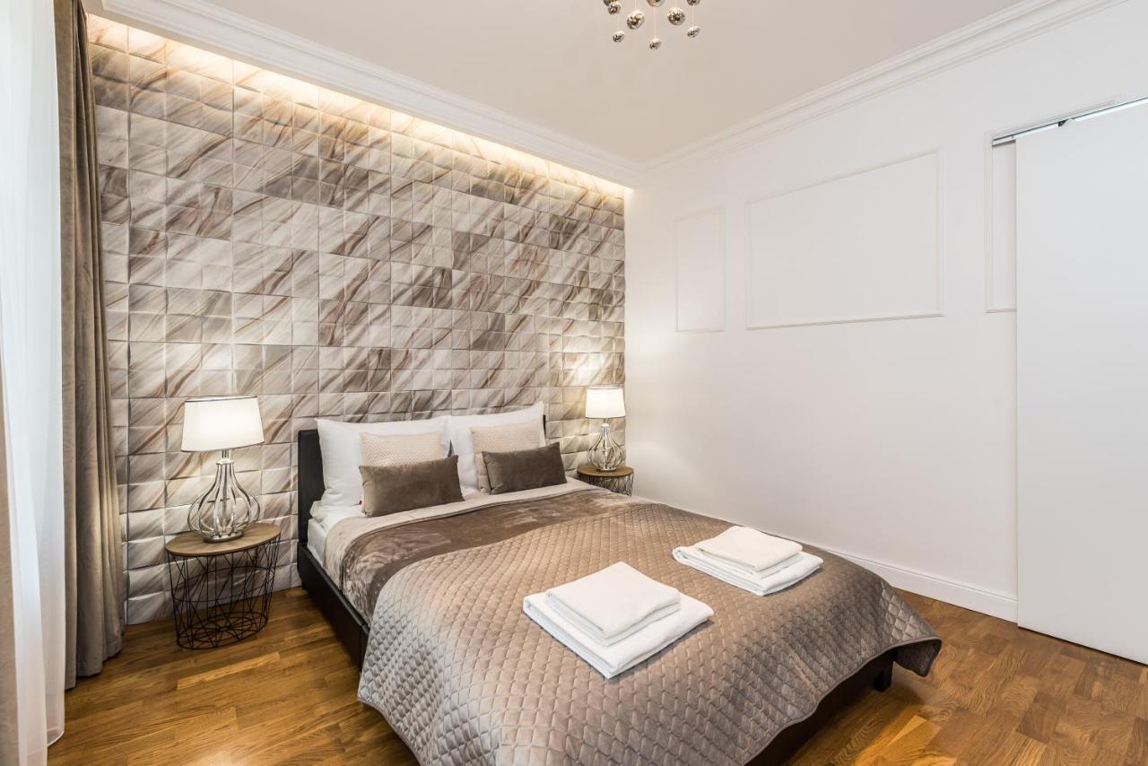 Rent Like Home - Przejscie Garncarskie 10 Breslavia Exterior foto